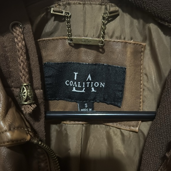 Women’s Hooded Vegan Leather Sweatshirt Jacket. Size Small. Maybe worn 1 time - Picture 2 of 2